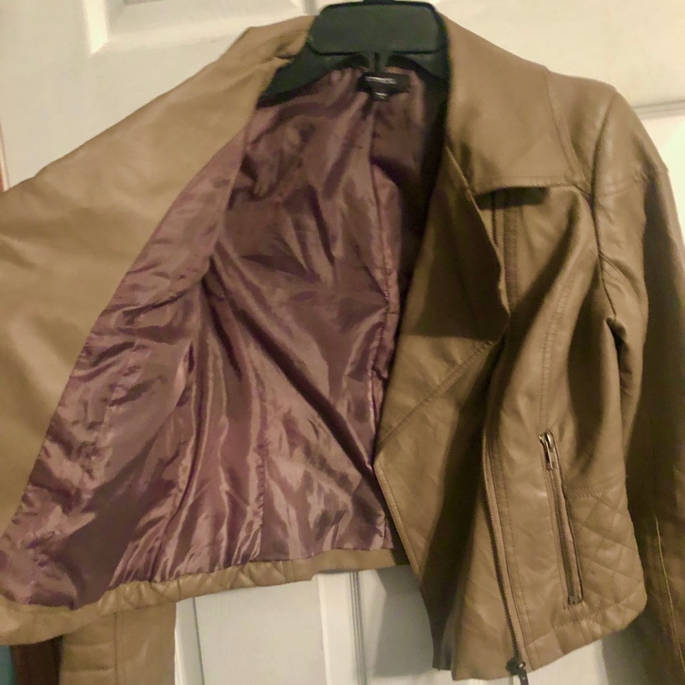 πππ΄π‘πππππ Moto Jacketππ - Picture 5 of 7